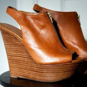Jessica Simpson Camel Leather Wedges